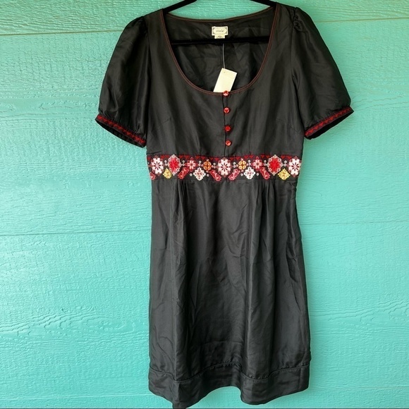 ANTHROPOLOGIE BLACK SILK GOTH EMPIRE WAIST EMBROIDERED DRESS SIZE LARGE NWOT - Picture 1 of 11